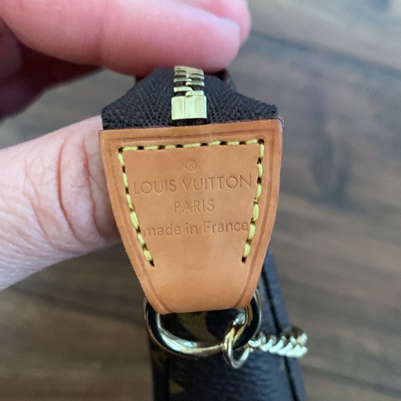 BNWT Louis Vuitton Mini Pochette - Picture 9 of 16